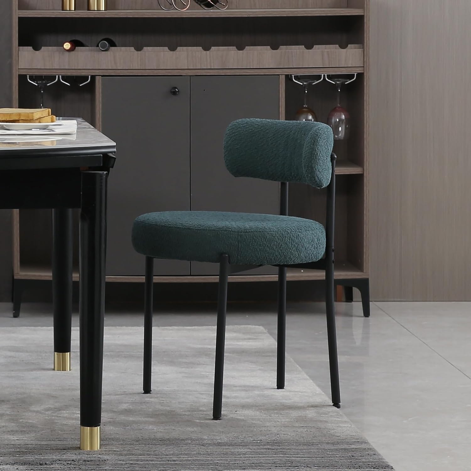 White Boucle Dining Chairs Set of 2, Mid Century Modern Kitchen Chairs, Upholstered Dining Room Chairs with Curved Backrest and Black Metal Legs