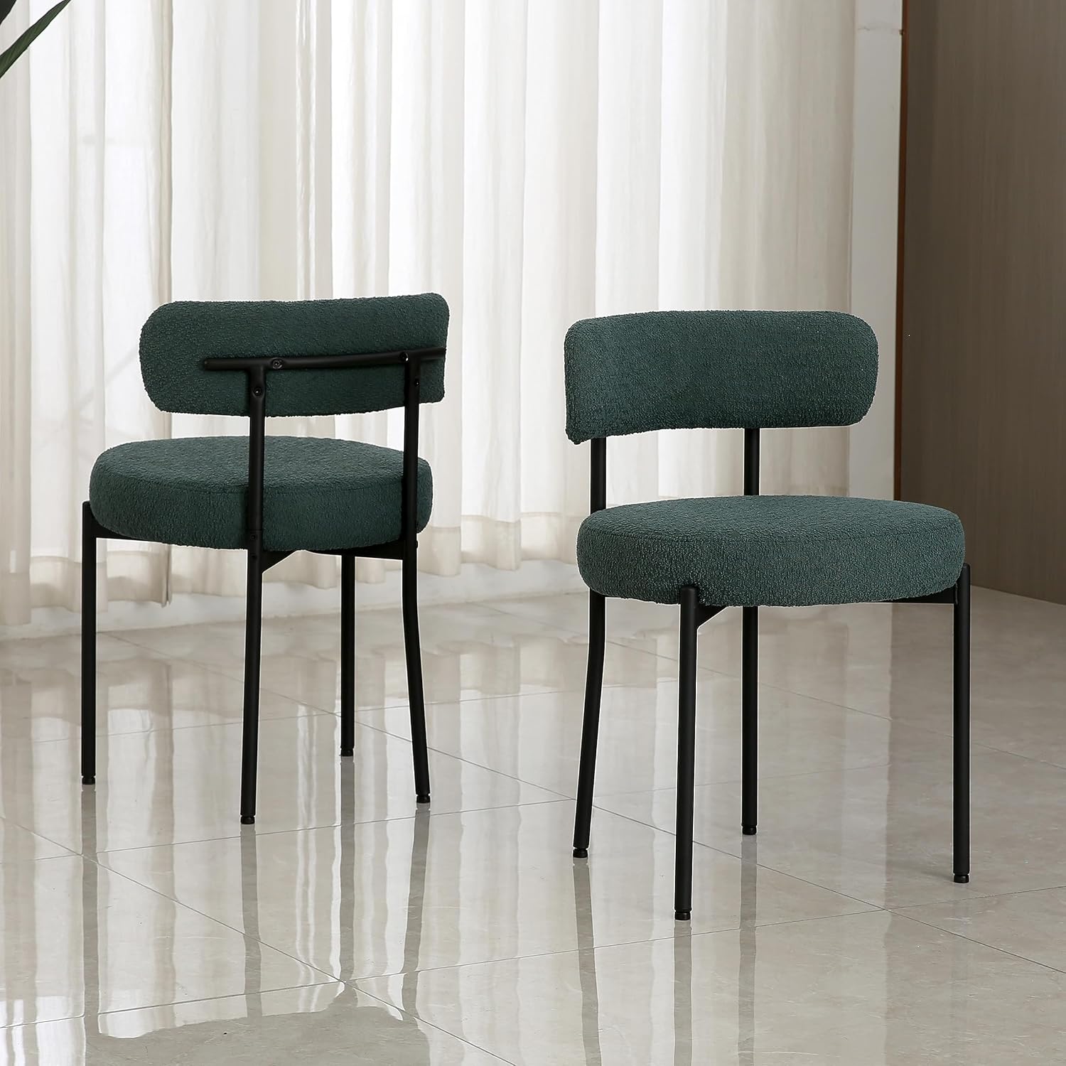 White Boucle Dining Chairs Set of 2, Mid Century Modern Kitchen Chairs, Upholstered Dining Room Chairs with Curved Backrest and Black Metal Legs
